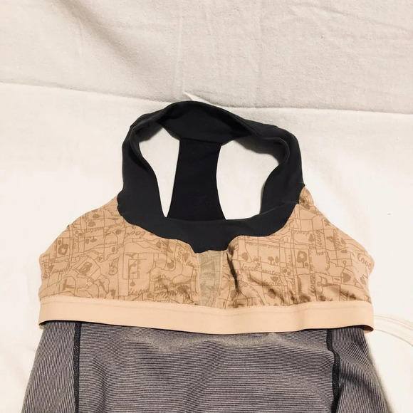 Lululemon Sport Tank Top Size 6 Built In Bra Racerback - Picture 16 of 16
